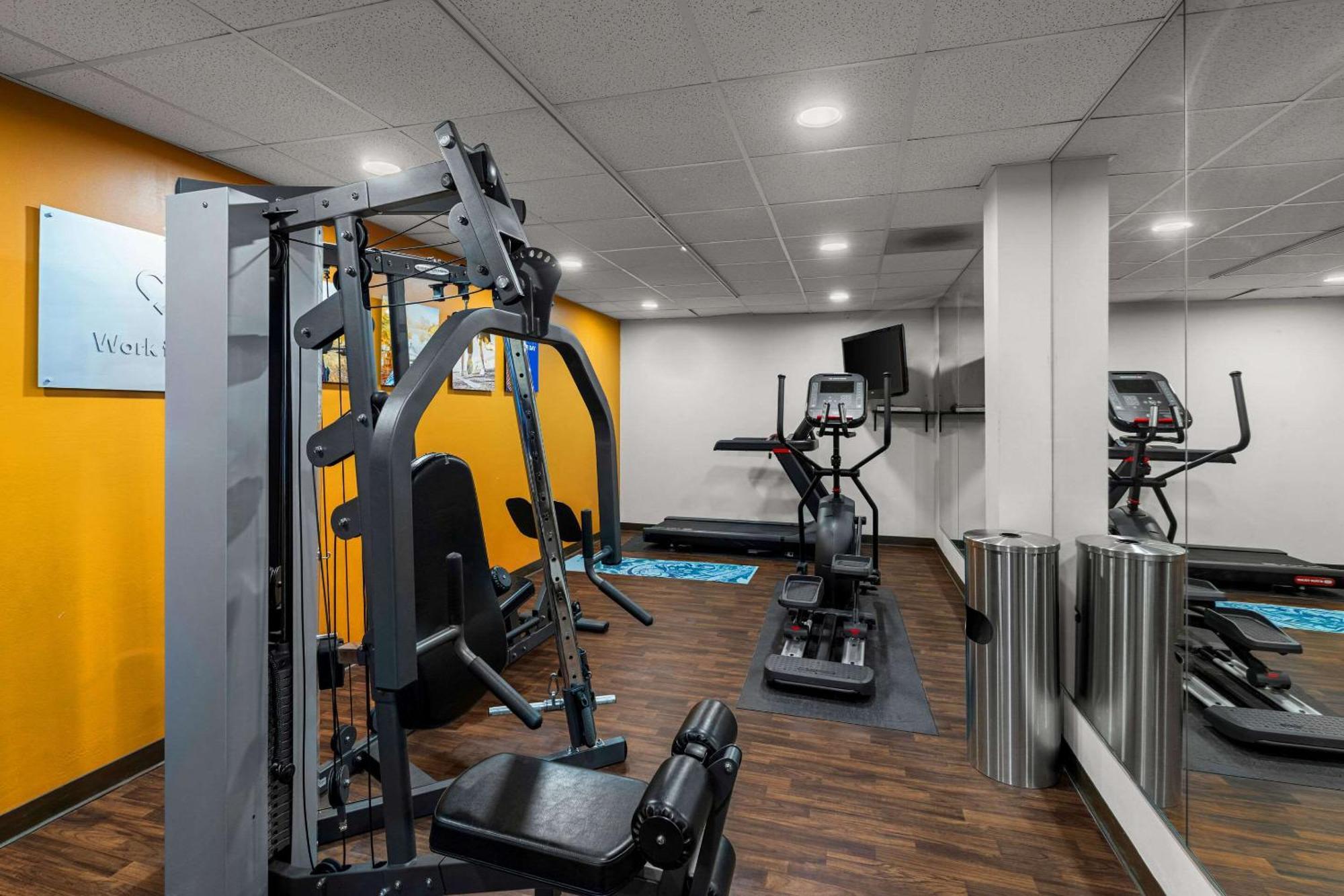 Comfort Suites Vacaville-Napa Valley Area Екстериор снимка