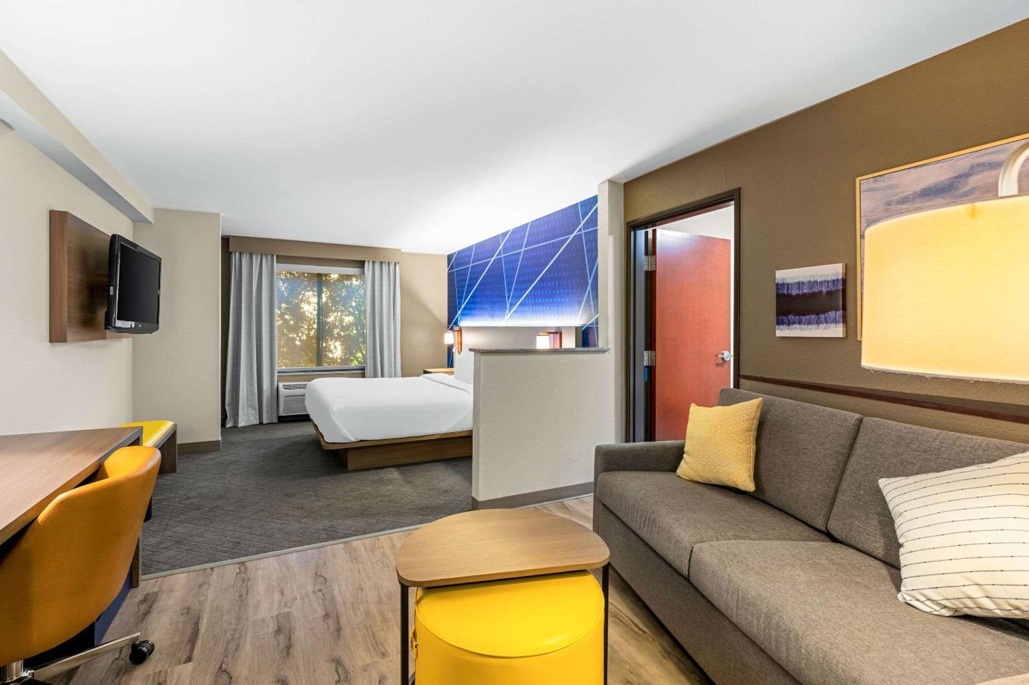 Comfort Suites Vacaville-Napa Valley Area Екстериор снимка