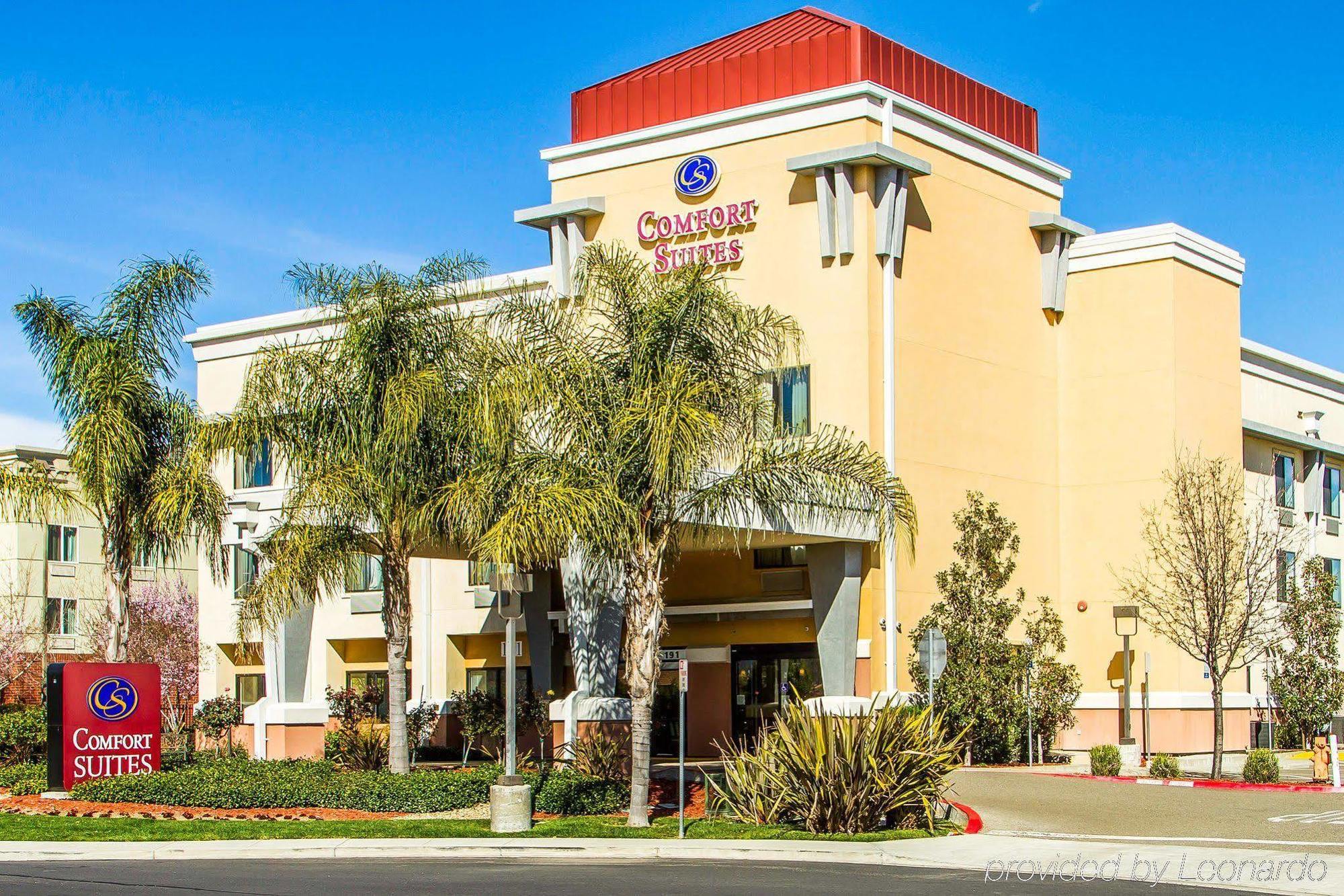 Comfort Suites Vacaville-Napa Valley Area Екстериор снимка